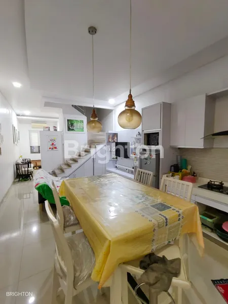 image RUMAH SEMI FURNISH DURI KEPA ROW 2 MOBIL. JAKARTA BARAT (3)