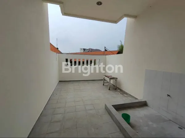 image RUMAH JEMURSARI BARU RENOV SIAP HUNI, ROW JALAN LEBAR, SELANGKAH RAYA JEMURSARI, DEKAT AHMAD YANI (4)