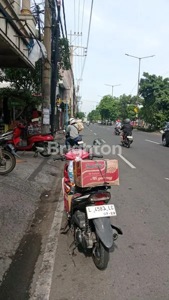 image RUKO 3 LANTAI DI KENJERAN, LOKASI STRATEGIS (2)