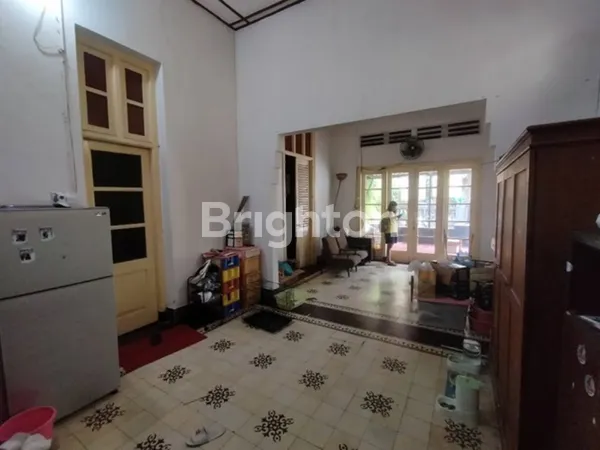 image RUMAH USAHA STRATEGIS TENGAH KOTA DI TAMAN BUNGKUL COCOK UNTUK KOMERSIL (3)