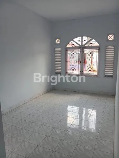 image RUMAH SIAP HUNI 3 KAMAR TIDUR SURAT SHM DI JL.CIPTA KARYA PANAM (3)