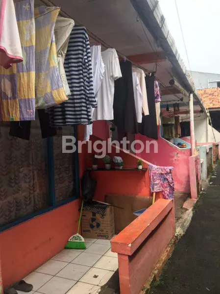 image INVESTASI MENGUNTUNGKAN: LAHAN 215 M² & 6 UNIT KONTRAKAN (1)