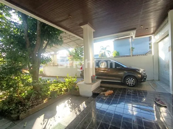 image RUMAH BESAR 10 KT DI SAMARINDA, SEWA 2 TAHUN (3)