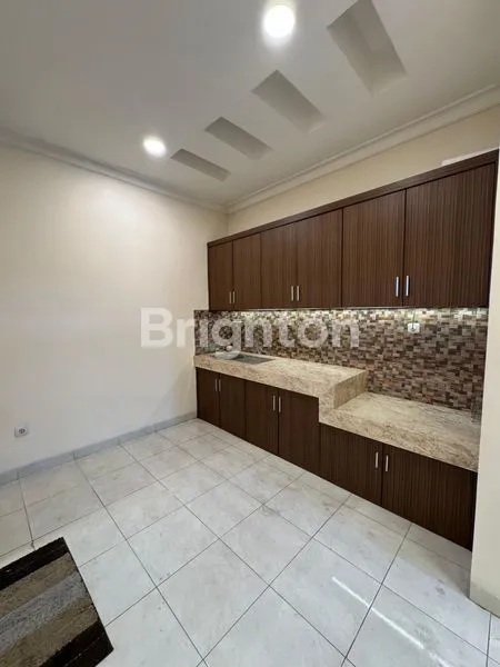 image JUAL CEPAT RUMAH 2 LANTAI HOEK BANCI BANGUNAN MANDIRI DI CLUSTER SIMPLICITY BSD (8)