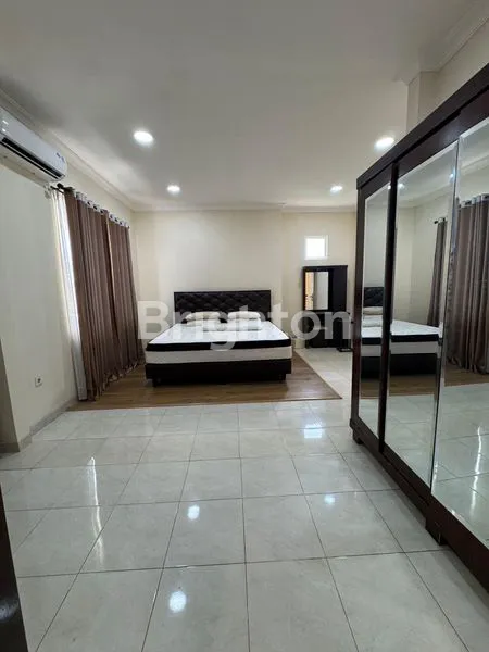 image JUAL CEPAT RUMAH 2 LANTAI HOEK BANCI BANGUNAN MANDIRI DI CLUSTER SIMPLICITY BSD (5)