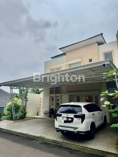 image JUAL CEPAT RUMAH 2 LANTAI HOEK BANCI BANGUNAN MANDIRI DI CLUSTER SIMPLICITY BSD (1)