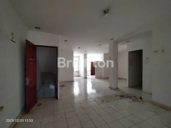 image MURAH RUKO 2 GANDENG DALAM KOMPLEK RUKO GREEN VILLE  (4)