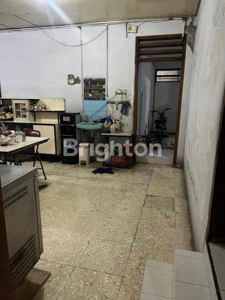 image JUAL CEPAT RUMAH  1.5 LANTAI DIJELAMBAR (7)