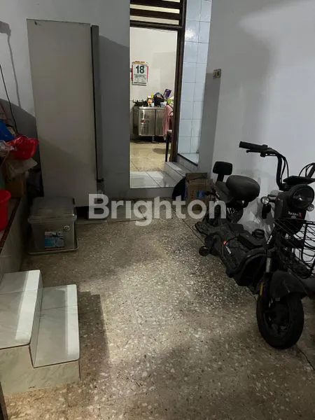 image JUAL CEPAT RUMAH  1.5 LANTAI DIJELAMBAR (6)