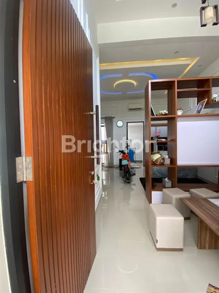 image RUMAH DENGAN SEBAGIAN FURNISHED, DIJUAL CEPAT.  (2)