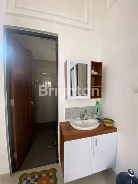 image RUMAH DENGAN SEBAGIAN FURNISHED, DIJUAL CEPAT.  (6)