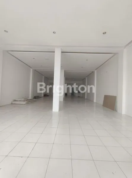 image TOKO STRATEGIS DI KEROBOKAN (4)