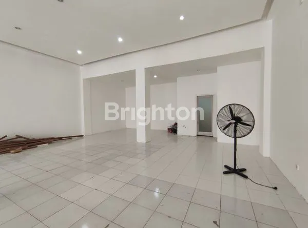 image TOKO STRATEGIS DI KEROBOKAN (7)