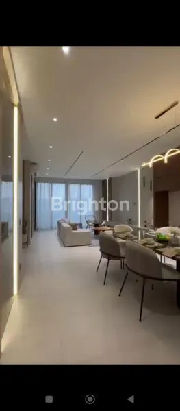 image HUNIAN EKSKLUSIF CLUSTER JAGAKARSA, 4+1 KT & CARPORT 2 MOBIL (2)