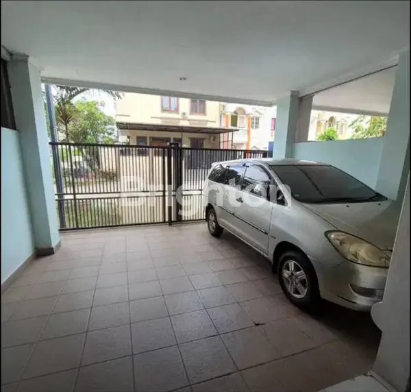 image JUAL CEPAT RUMAH 2.5LANTAI CITY RESORT MALIBU (1)