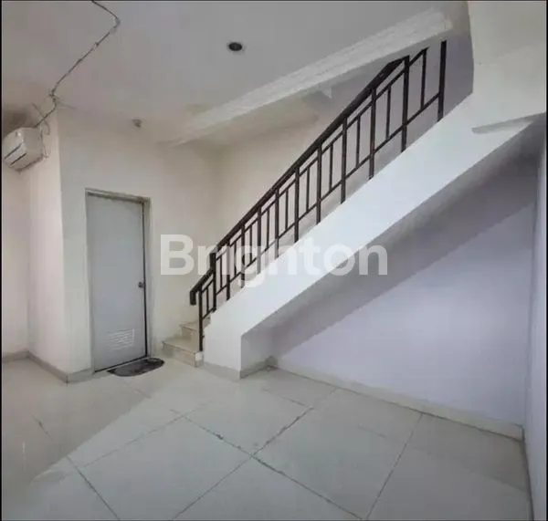 image JUAL CEPAT RUMAH 2.5LANTAI CITY RESORT MALIBU (3)