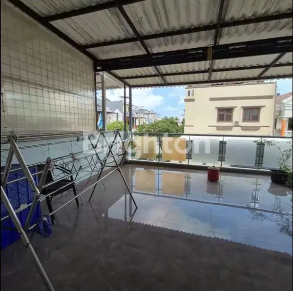 image JUAL CEPAT RUMAH 2.5LANTAI CITY RESORT MALIBU (8)