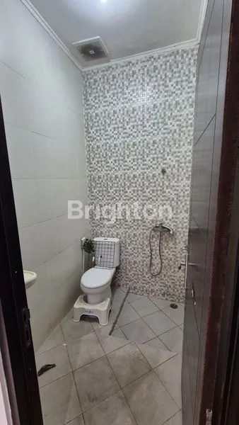 image RUMAH BARU RENOVASI SIAP HUNI DI SENTUL, LT 150M² (5)