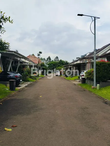 image DI JUAL RUMAH RAPIH DAN SEJUK DI ROYAL TAJUR RESIDENCE, BOGOR. (2)