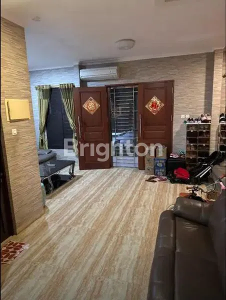 image JUAL CEPAT RUMAH 3LANTAI CASA JARDIN JAKARTA BARAT (3)