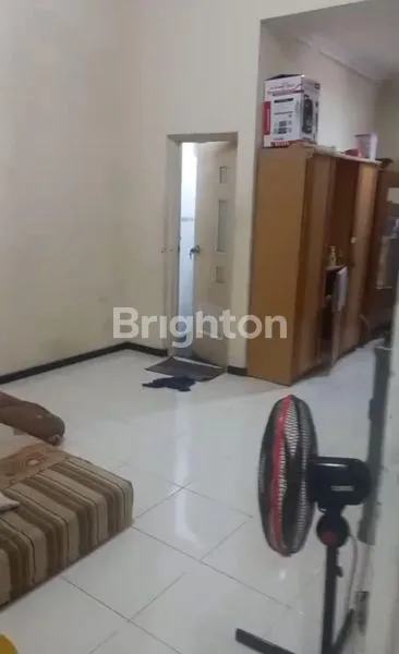 image RUMAH SIAP HUNI, 3KT, GARASI 3 MOBIL, LT 178M² (8)