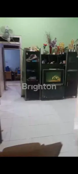 image RUMAH SIAP HUNI, 3KT, GARASI 3 MOBIL, LT 178M² (2)