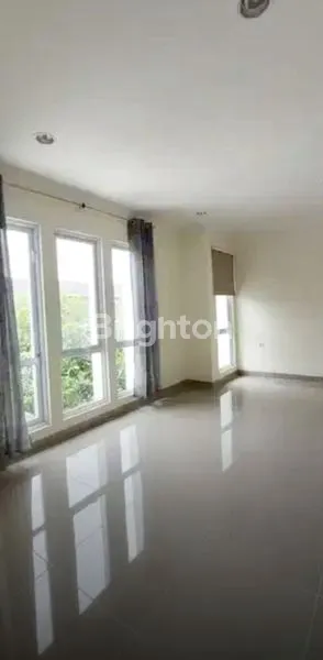 image RUMAH MEWAH DI SYMPHONIA GS, 2KT SIAP HUNI (5)