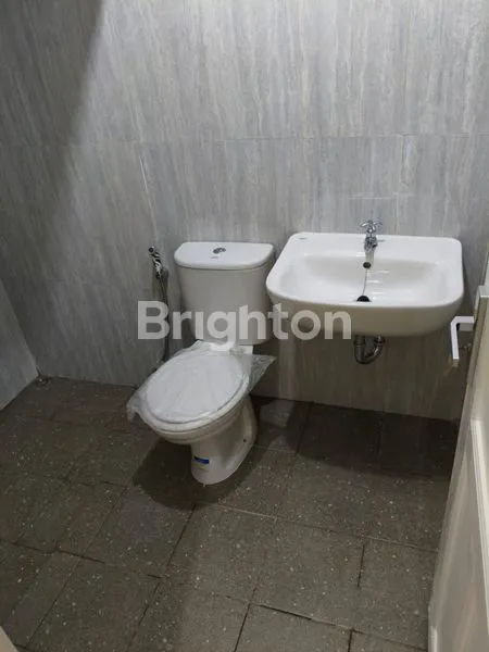 image RUMAH 2 LANTAI FULL RENOVASI DI CENTRO MICHELIA GADING SERPONG (5)