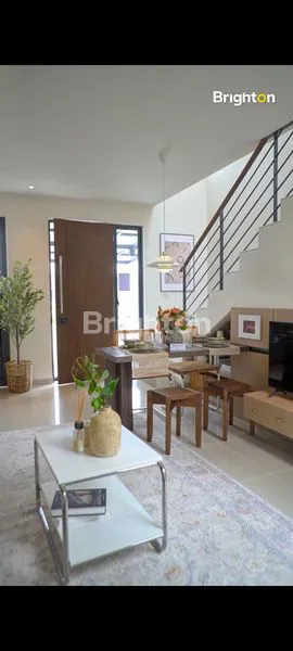 image RUMAH MEWAH DI HARVEST LINK (3)