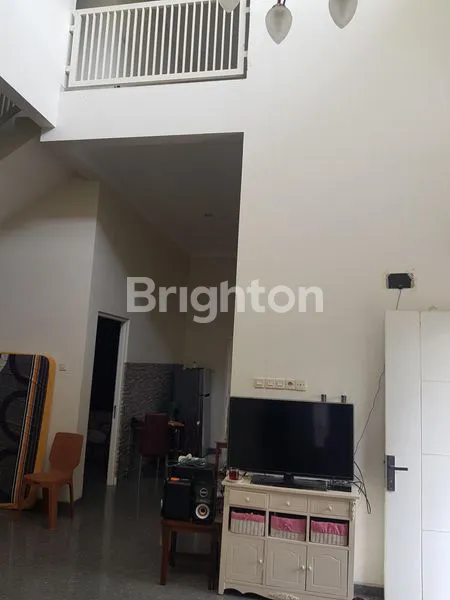 image VILLA 2 LANTAI DI BATU, LT 406M² & KOLAM RENANG (6)