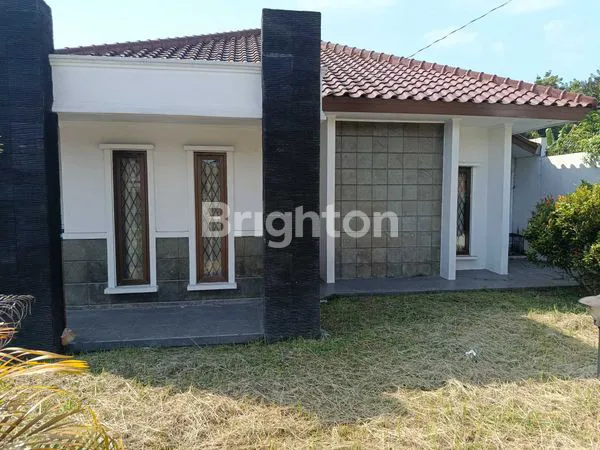 image RUMAH CANTIK DI TEMPAT STRATEGIS SIAP PAKAI (1)