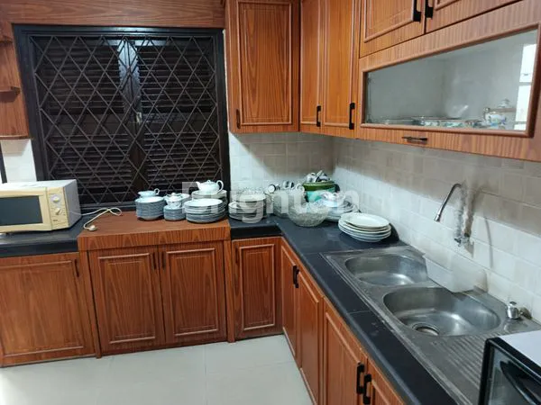 image RUMAH CANTIK DI TEMPAT STRATEGIS SIAP PAKAI (6)