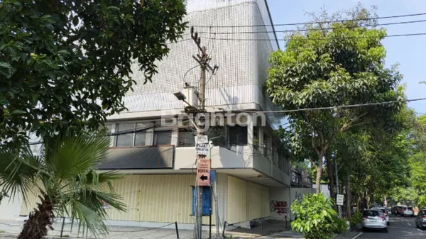 image GEDUNG 4 LANTAI LOSS NOL JALAN RAYA GENTENG KALI DEKAT BALAI KOTA (2)