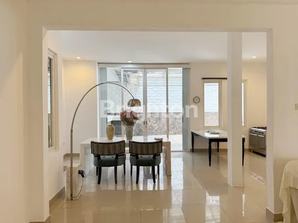 image RUMAH MEWAH SIAP HUNI - BONUS KOMPOR 20JT & MEJA MARMER! (7)