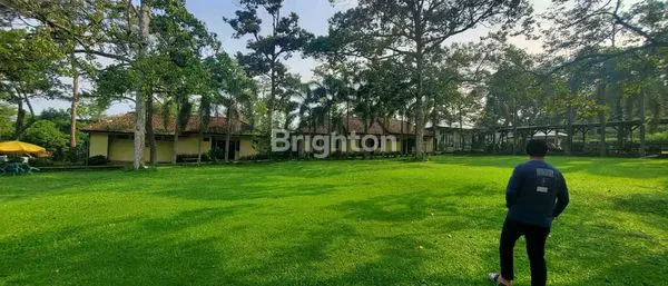 image KAWASAN WISATA ALAM DENGAN VIEW PEGUNUNGAN DAN AIR TERJUN DAERAH TRAWAS MOJOKERTO (3)