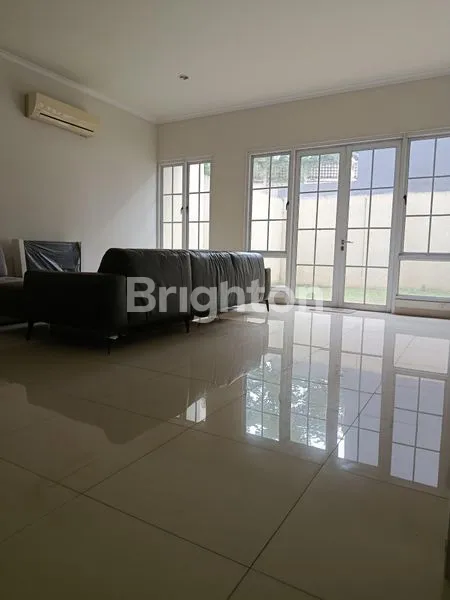 image RUMAH CANTIK MENAGGIO PARAMOUNT (7)