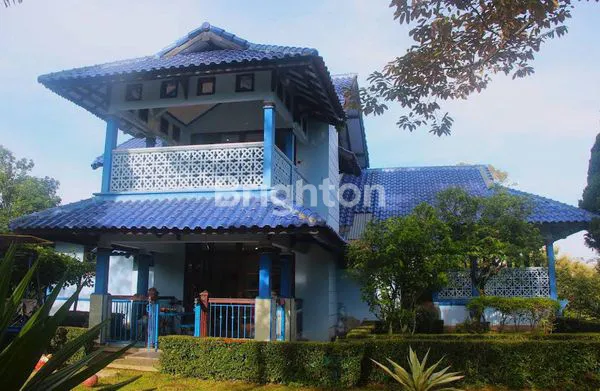image VILLA DENGAN KEBUN YANG LUAS SERTA PEMANDANGAN VIEW PEGUNUNGAN DAERAH TRAWAS MOJOKERTO (1)