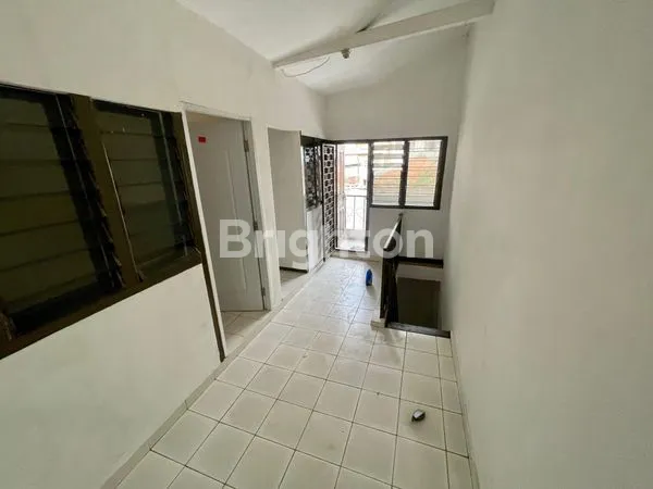 image RUMAH DUA LANTAI MINIMALIS DISEWAKAN TANJUNG DUREN (3)