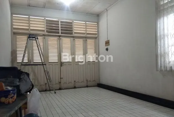 image RUMAH ASRI EKSKLUSIF DI JANTUNG KOTA SEMARANG - DI JALAN CINDE - FULLY FURNISHED (5)