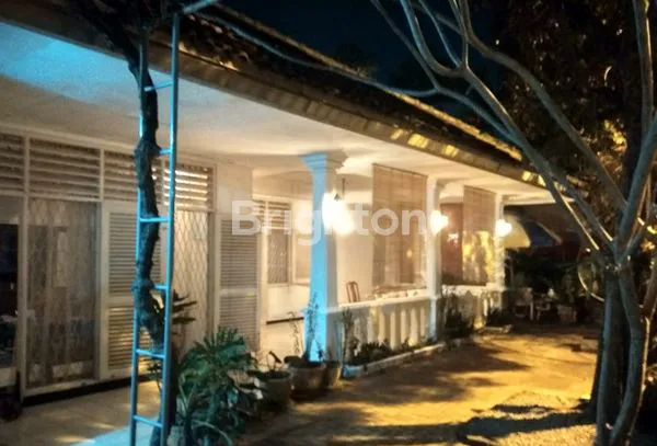 image RUMAH ASRI EKSKLUSIF DI JANTUNG KOTA SEMARANG - DI JALAN CINDE - FULLY FURNISHED (2)