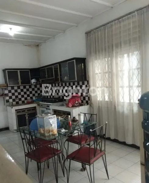 image RUMAH ASRI EKSKLUSIF DI JANTUNG KOTA SEMARANG - DI JALAN CINDE - FULLY FURNISHED (6)