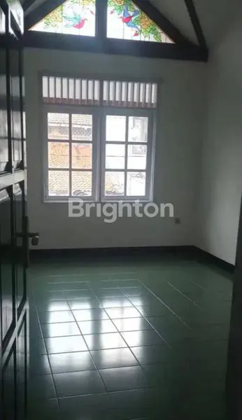 image RUMAH 4 KT DI KEBAYORAN LAMA, LT 270M² SHM (2)