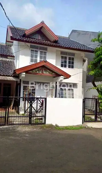 image RUMAH 4 KT DI KEBAYORAN LAMA, LT 270M² SHM (4)
