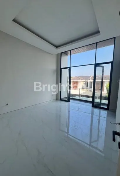 image RUMAH MINIMALIS SIAP HUNI 2 LANTAI DI DIAN ISTANA SURABAYA BARAT (4)