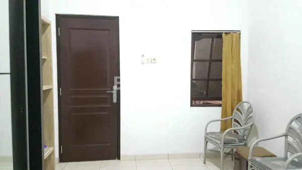 image RUMAH DIJUAL CEPAT MURAH SIAP PAKAI ATAP BAJA RINGAN SEMARANG TIMUR  (8)