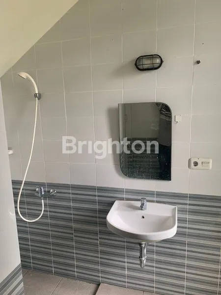 image DIJUAL/SEWA RUMAH SIAP HUNI, LT 119M² LB 105M² (5)