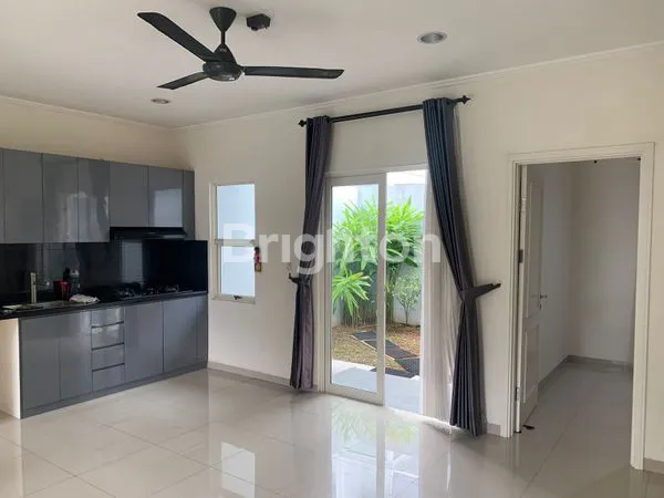 image DIJUAL/SEWA RUMAH SIAP HUNI, LT 119M² LB 105M² (2)