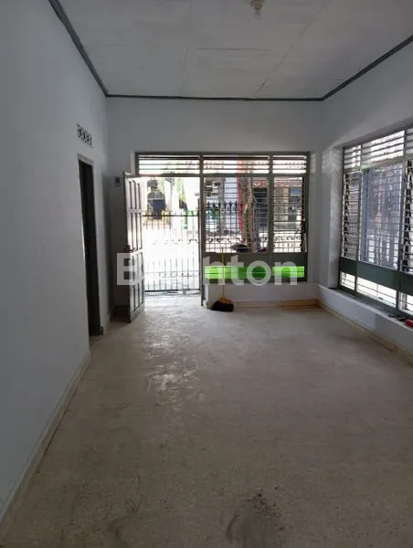image SEWA  RUMAH 0 JALAN  UTAMA KOTA KEDIRI DENGAN BADGET RAMAH DI KANTONG (2)