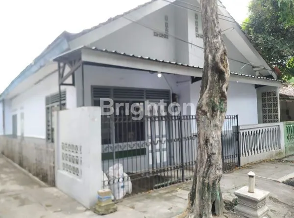 image SEWA  RUMAH 0 JALAN  UTAMA KOTA KEDIRI DENGAN BADGET RAMAH DI KANTONG (1)