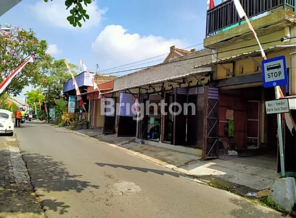 image RUMAH PINGGIR JALAN BESAR COCOK UNTUK USAHA DI MOJOSONGO (3)